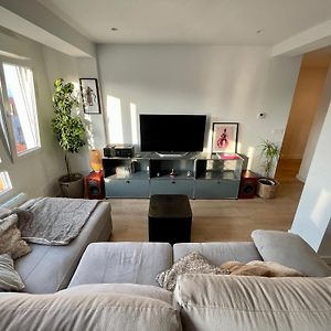 Piso De 2 Habitaciones En Centro, Zona Muy Tranquila Con Playa A 2 Min Andando